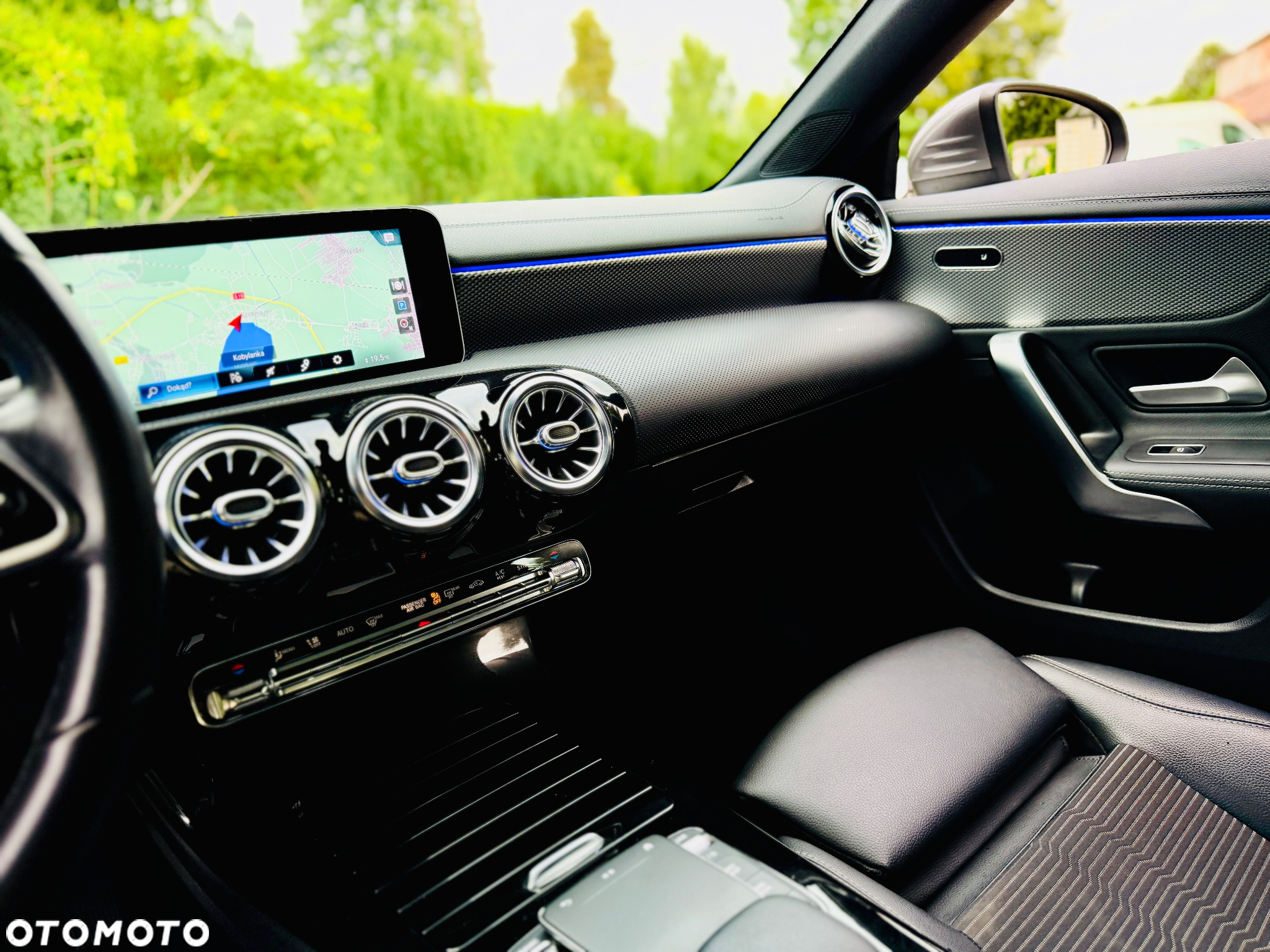 Mercedes-Benz CLA - 7