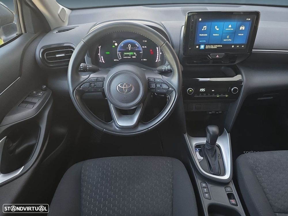 Toyota Yaris Cross 1.5 Hybrid Comfort Plus - 19