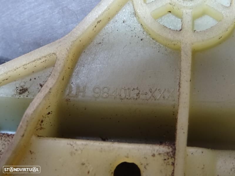 Elevador De Vidro Frente Direito Seat Leon (1P1)  1P0867436 / 1P083740 - 9