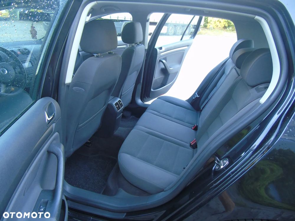 Volkswagen Golf - 14
