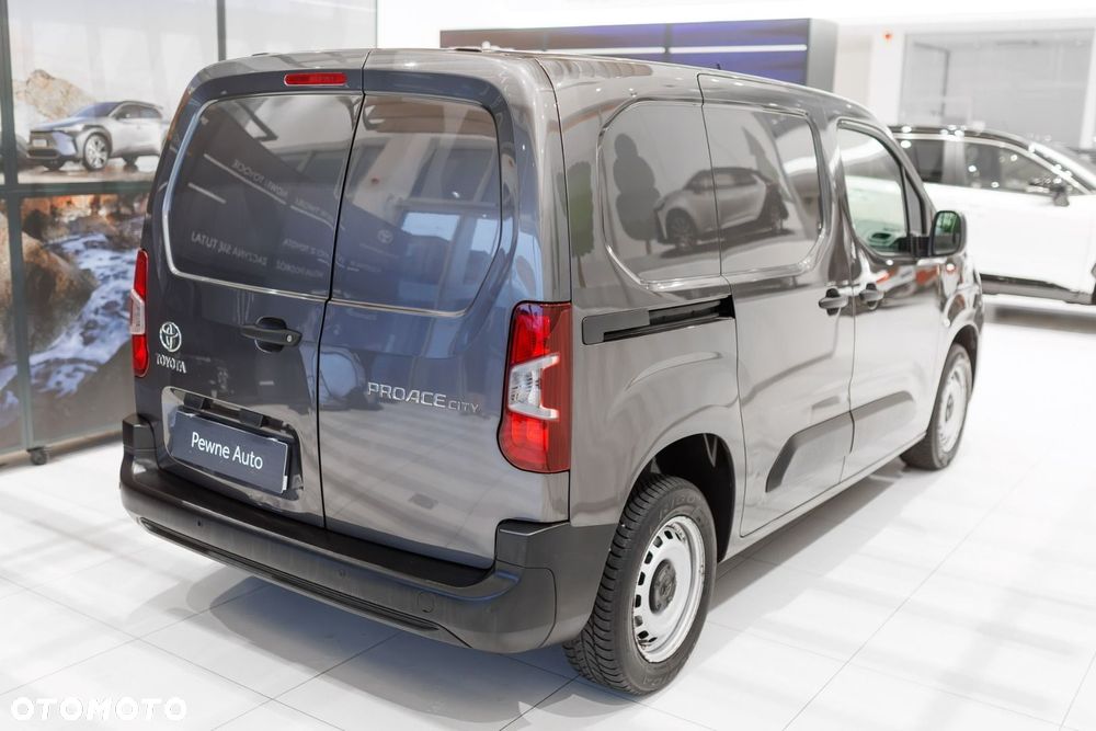 Toyota Proace City - 10