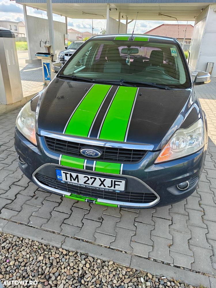 Ford Focus 1.6 Ambiente - 2