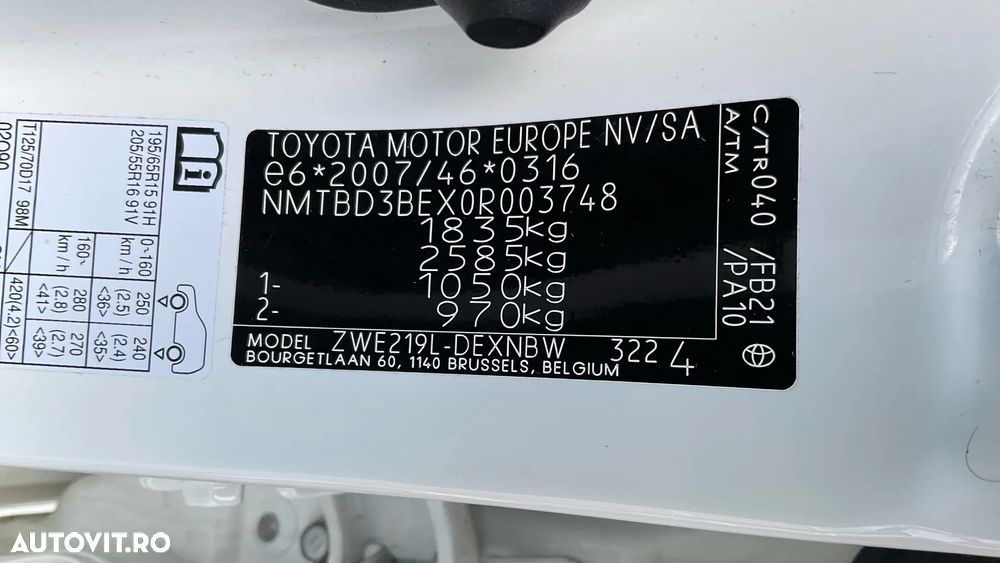 Toyota Corolla 1.8 HSD Business - 37