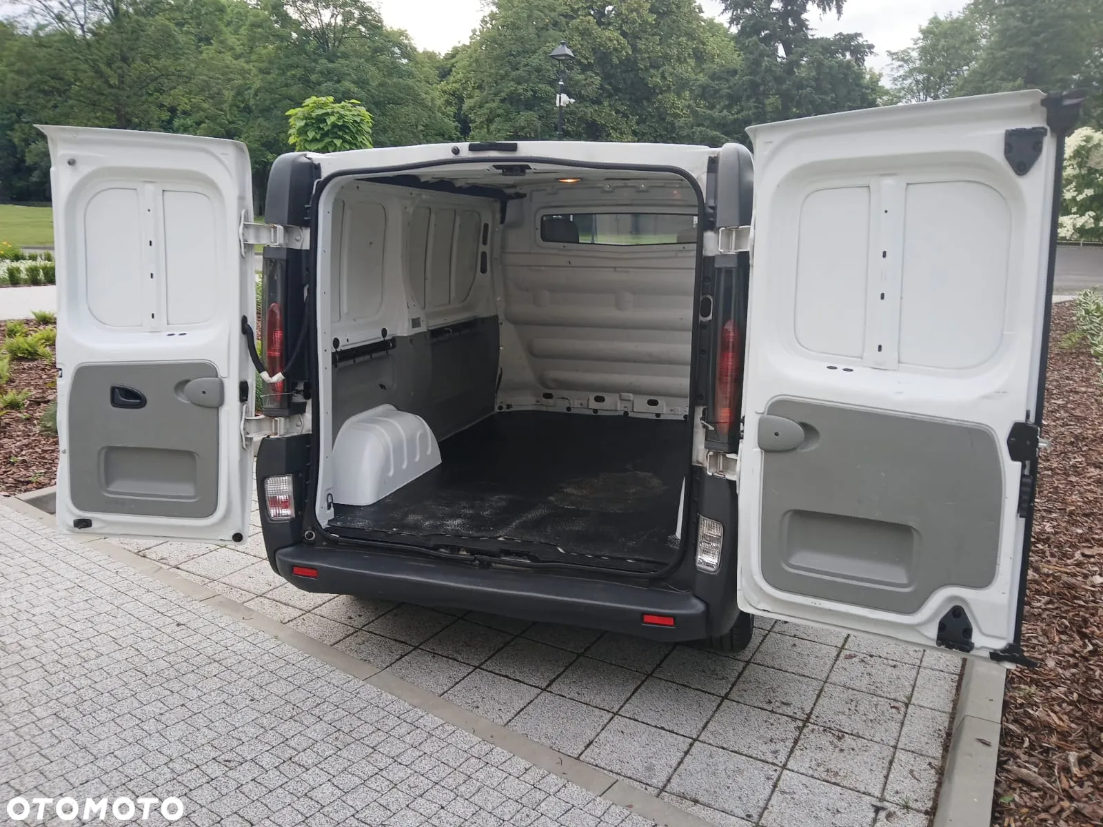 Renault TRAFIC - 19