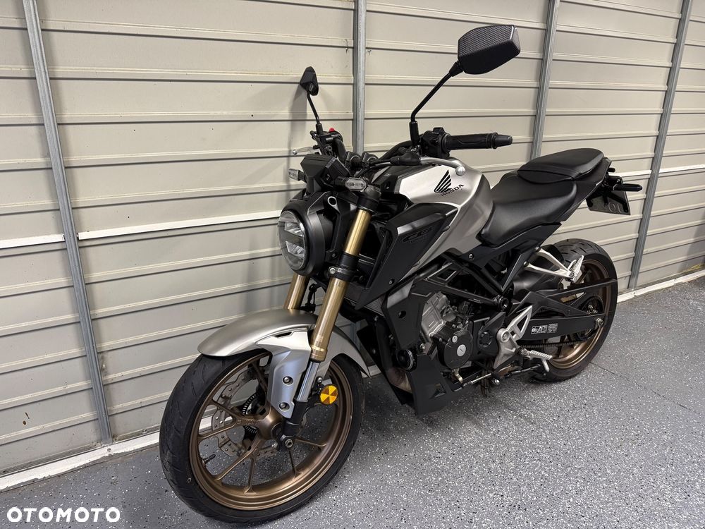 Honda CB - 9