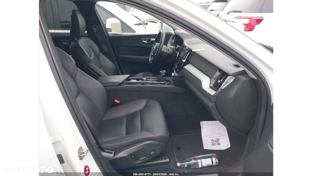Volvo XC 60 T6 AWD Momentum - 8