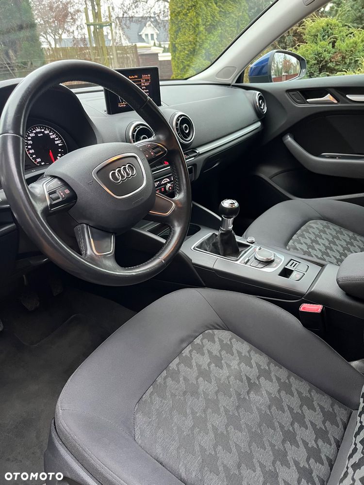 Audi A3 Sportback 1.4 TFSI Ambiente - 15