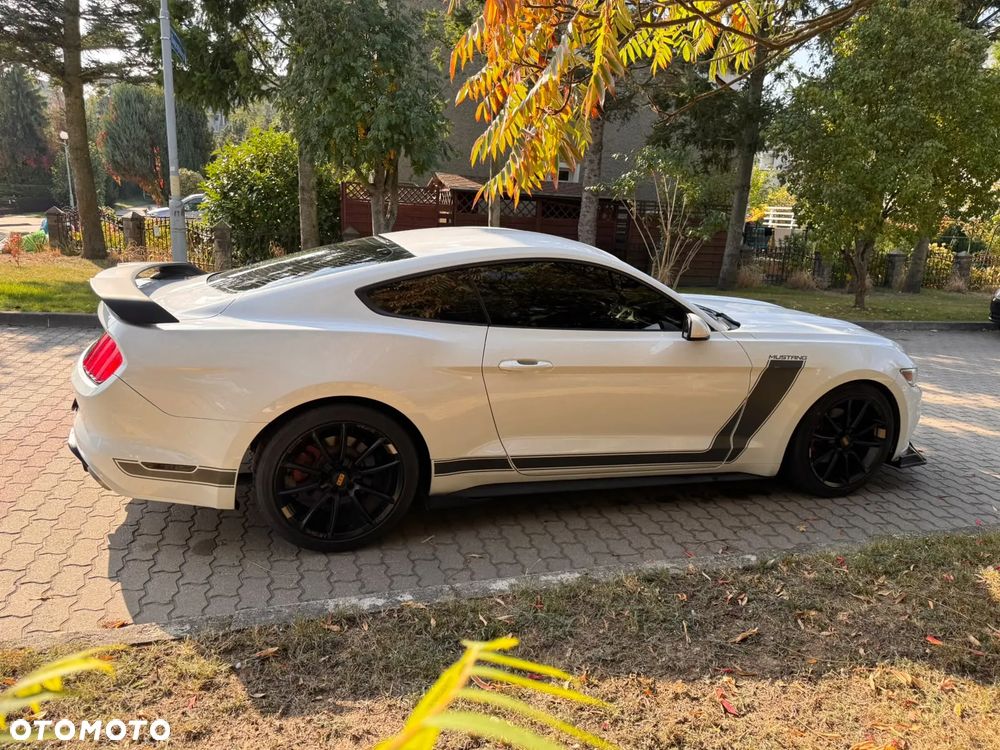 Ford Mustang - 9