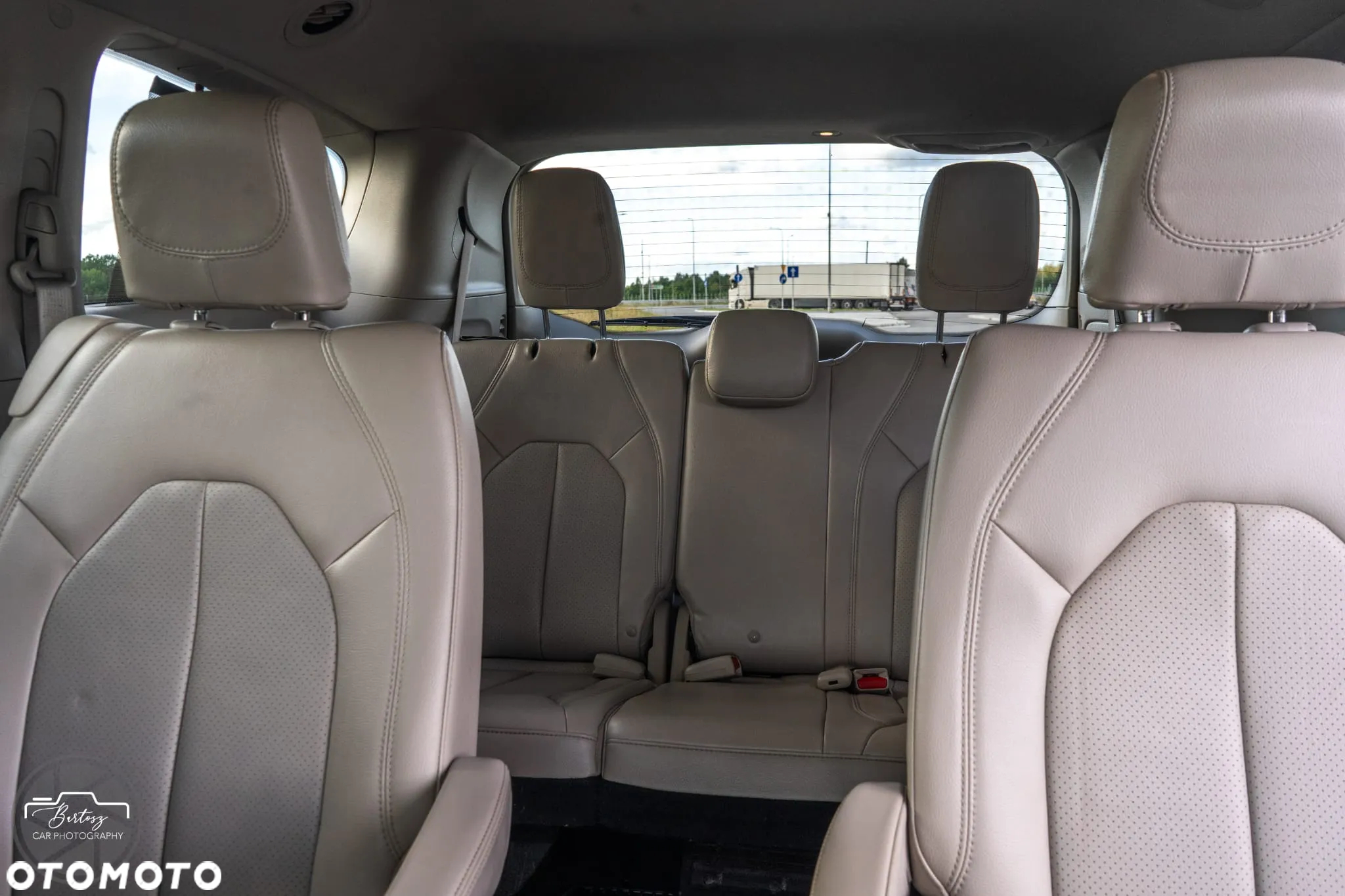 Chrysler Pacifica - 17