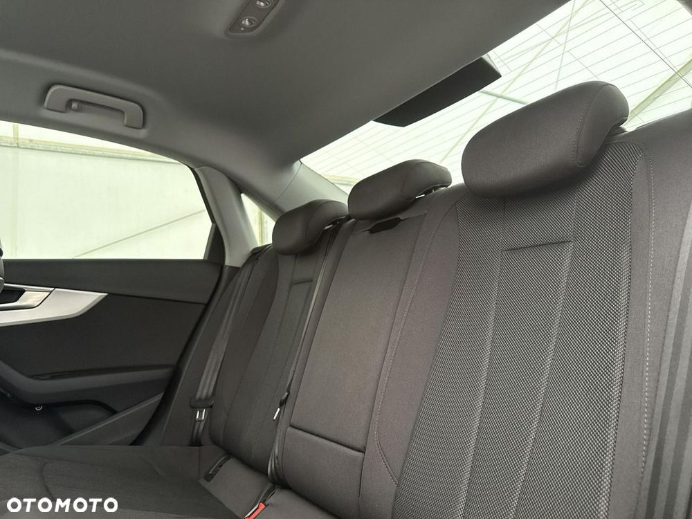 Audi A4 Limousine - 19