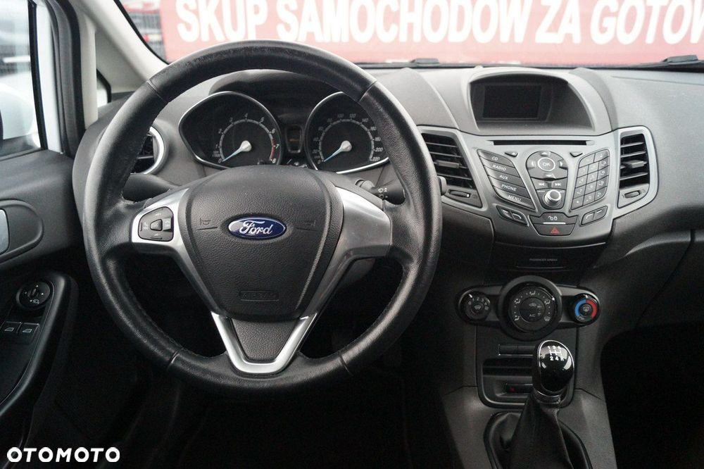 Ford Fiesta - 19