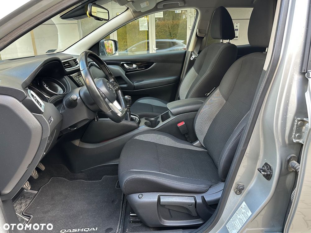 Nissan Qashqai 1.3 DIG-T N-Connecta - 15