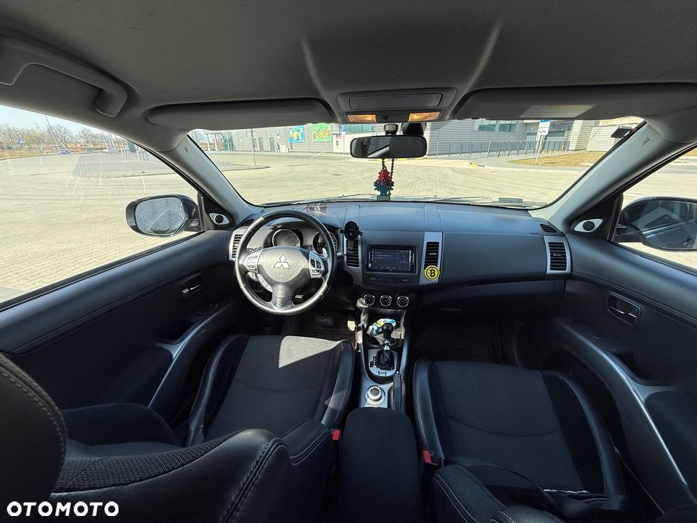 Mitsubishi Outlander 2.2 DID Intense + TC-SST - 12