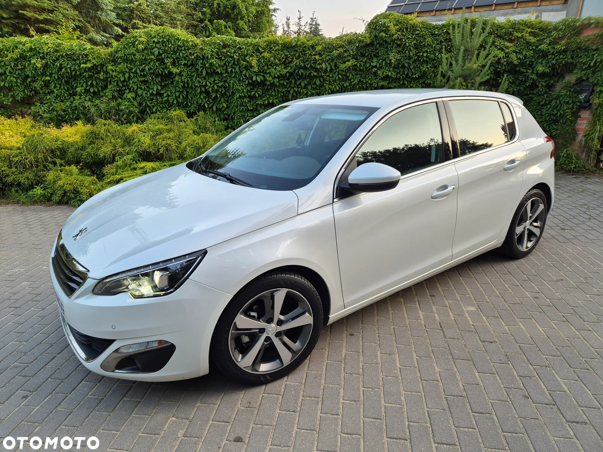 Peugeot 308 1.6 THP Allure - 12