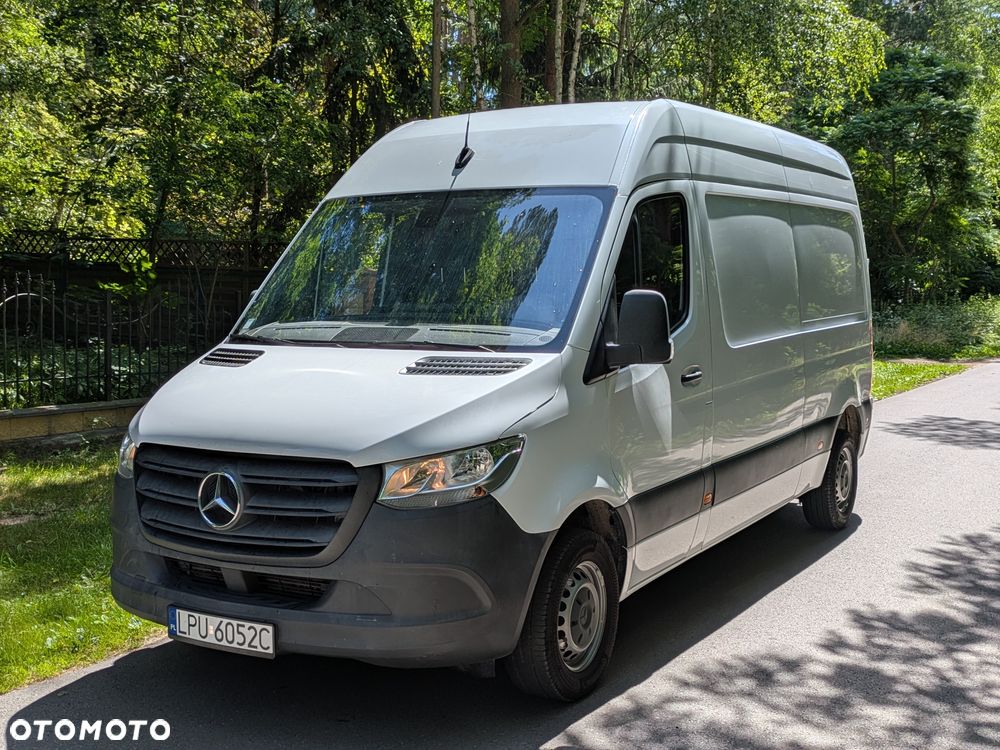 Mercedes-Benz Sprinter - 1