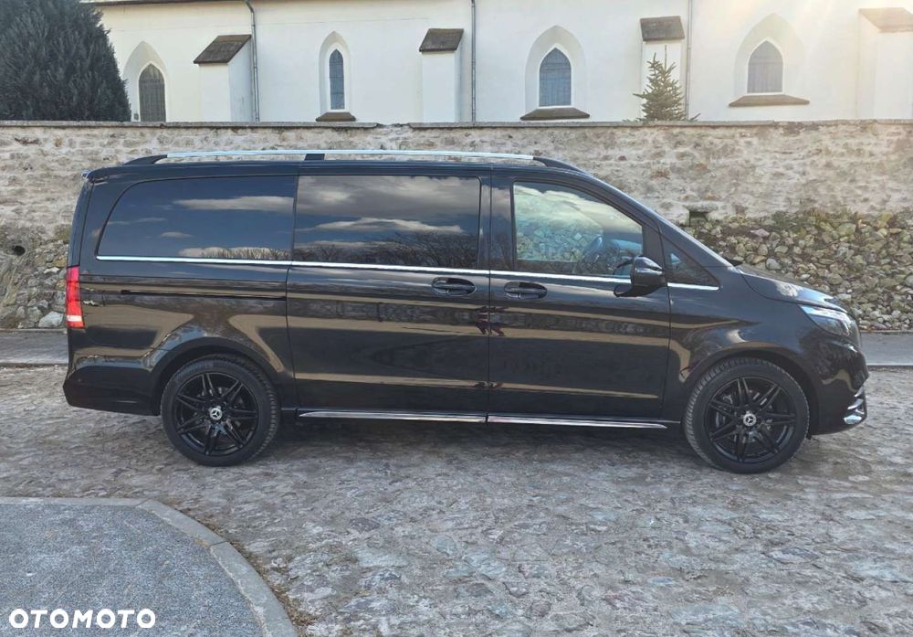 Mercedes-Benz Klasa V - 9