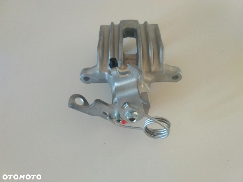Zacisk tył Lewy Prawy Volkswagen Passat B5 Audi A6 C5 Audi A4 - 4