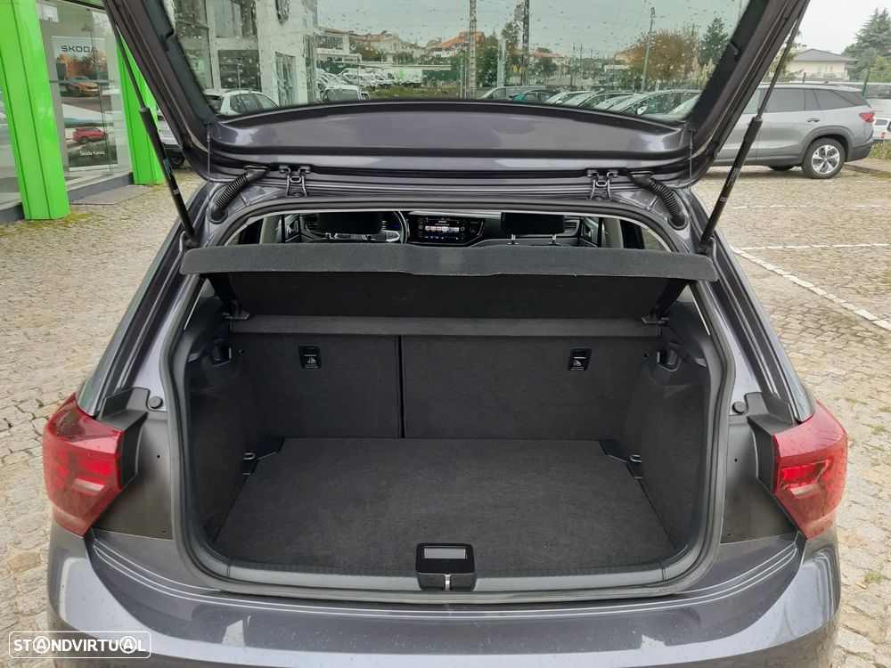 VW Polo 1.0 TSI Urban DSG - 18