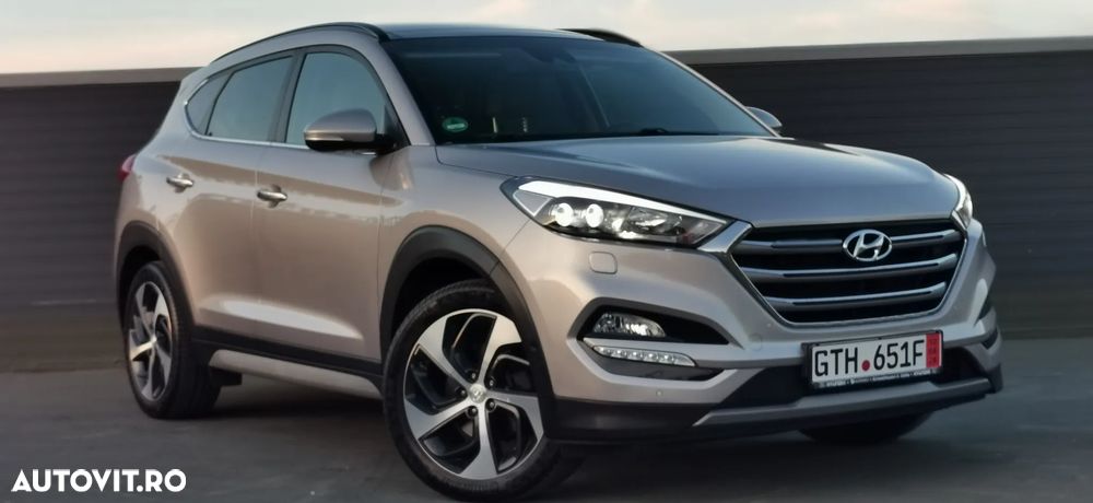 Hyundai Tucson 2.0 CRDI 4WD Automatik Premium - 2