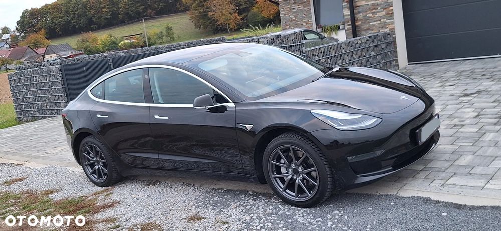 Tesla Model 3 Standard Range Plus - 8