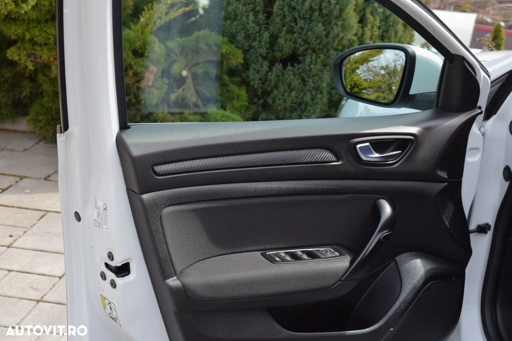 Renault Megane Blue dCi 116 EDC Intens - 13