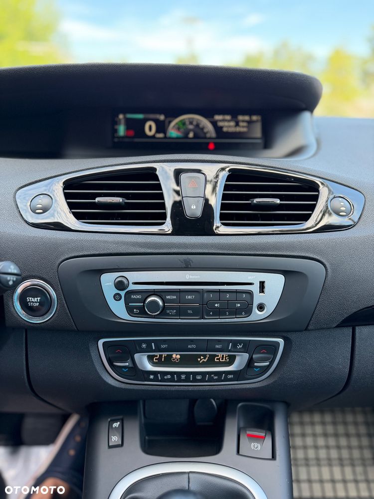 Renault Grand Scenic ENERGY TCe 130 INTENS - 24