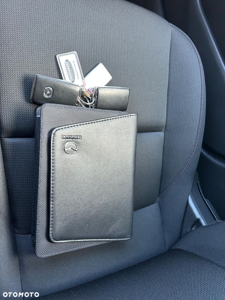 Mazda 3 e-SKYACTIV-G 150 M HYBRID PRIME-LINE - 37