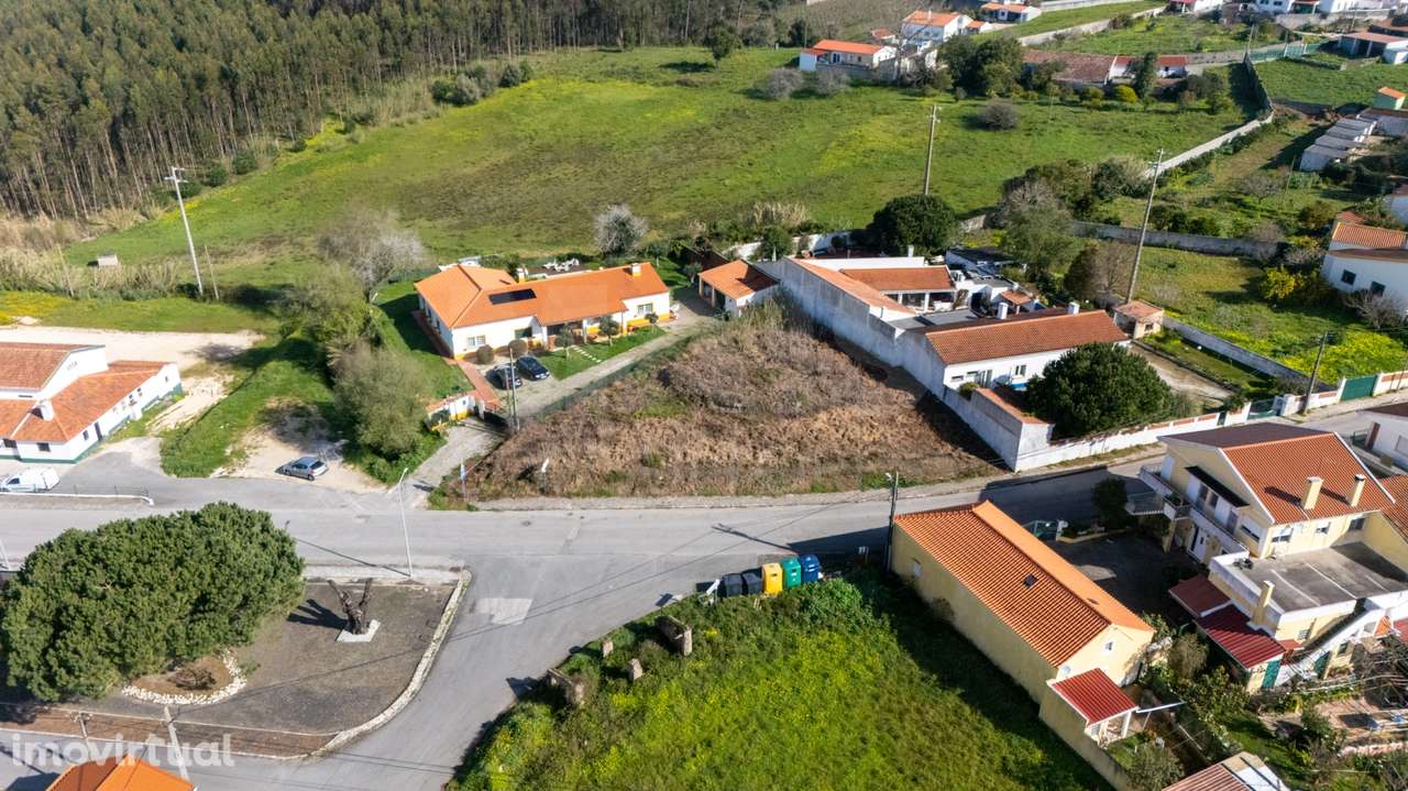 Terreno na Fanadia c/ viabilidade de construção - Grande imagem: 2/17