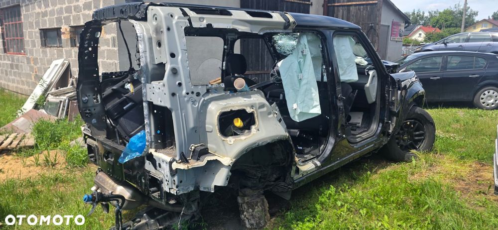 Land Rover Defender 2.0 D240 - 5