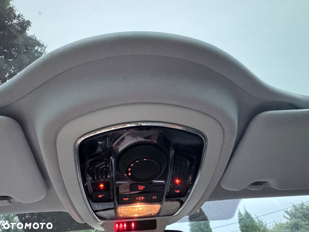 Peugeot 508 1.6 T Allure - 28