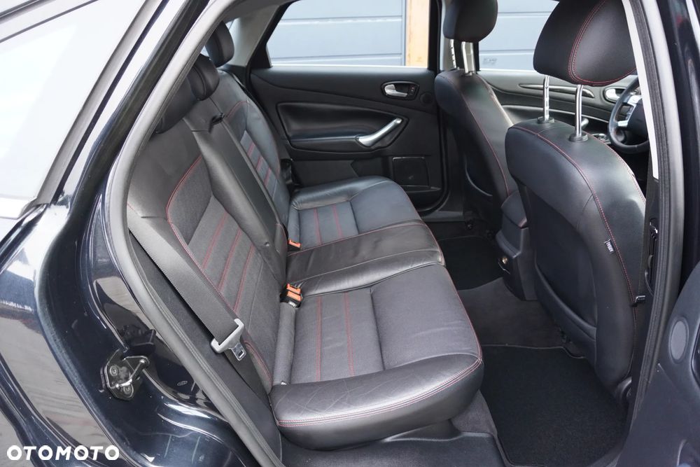 Ford Mondeo 2.5 Black Magic - 11