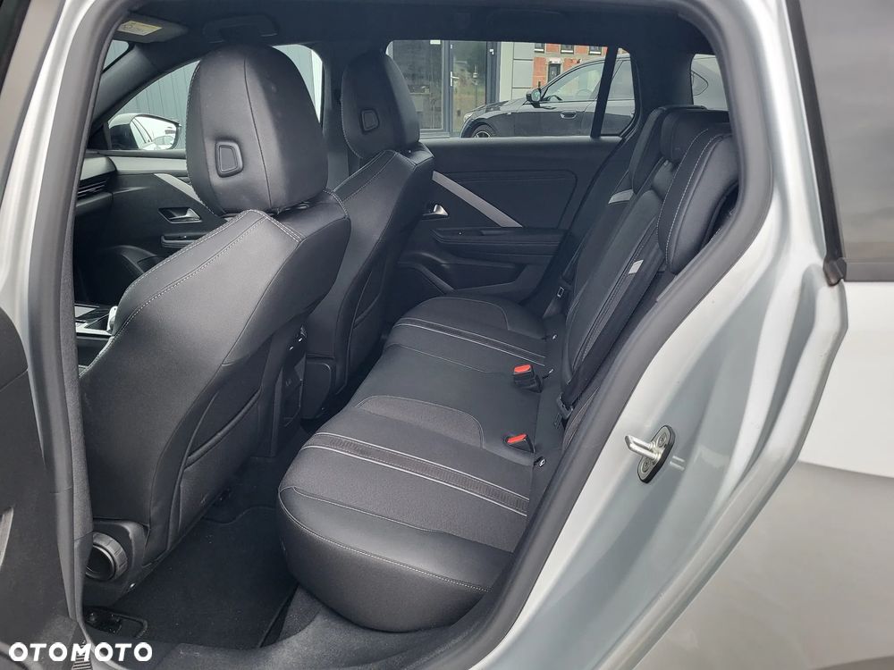 Opel Astra 1.2 Turbo Automatik GS Line - 15