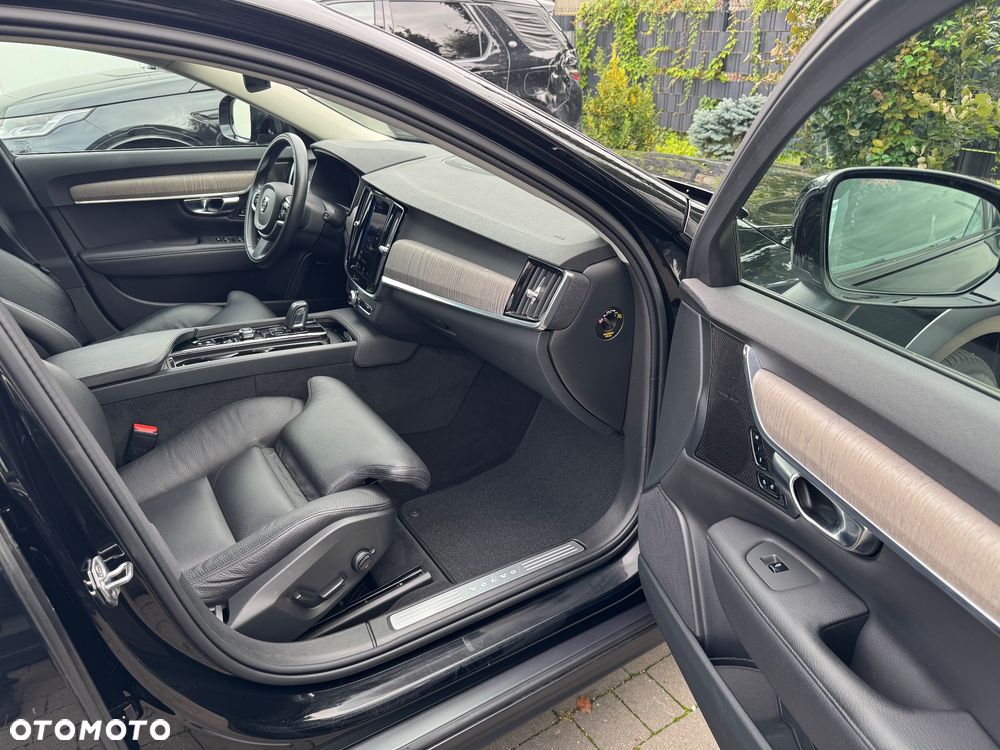 Volvo V90 Cross Country B4 D AWD Ultimate - 33