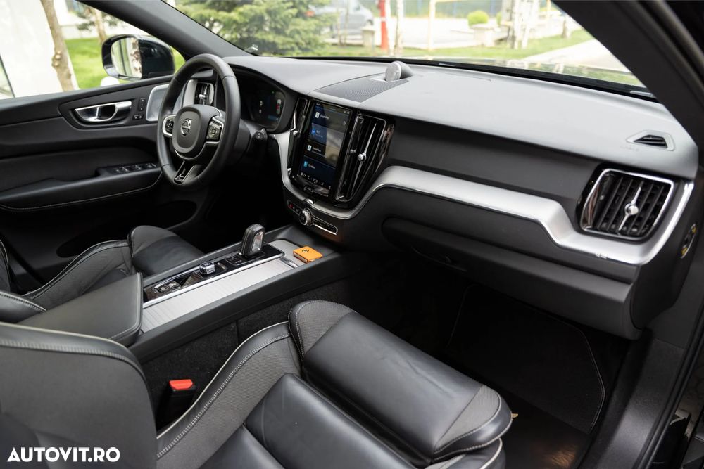 Volvo XC 60 B5 D AWD Geartronic RDesign - 16