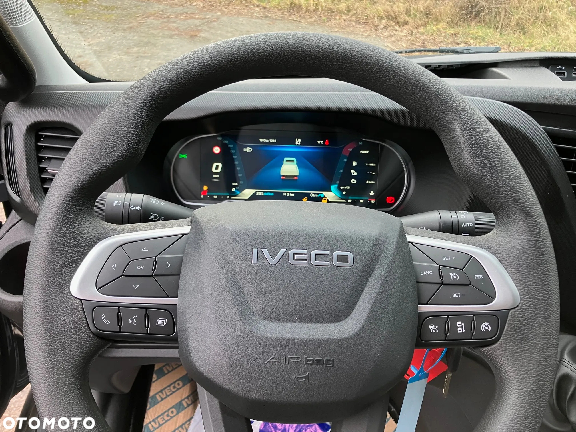 Iveco 3.0 Daily 35C18 kontener winda hak 25r Navi - 19