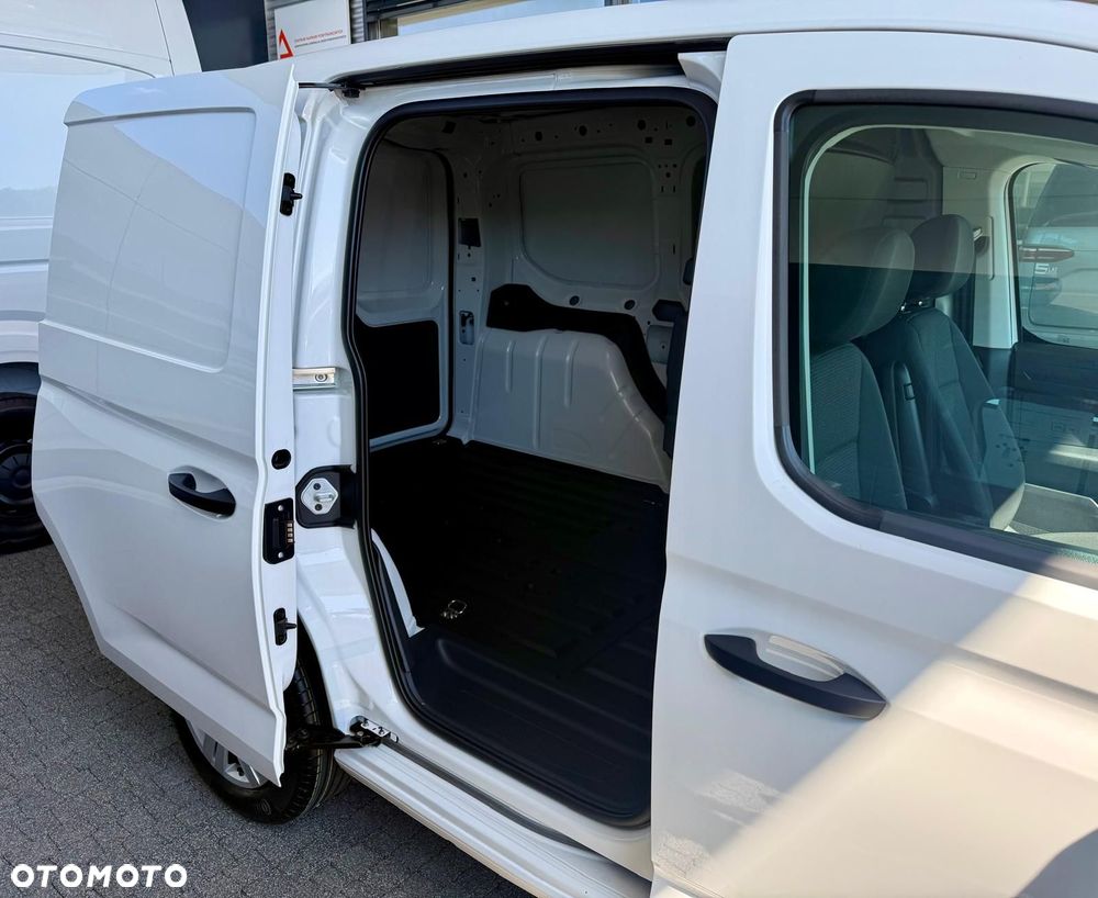 Volkswagen Caddy Cargo - 8