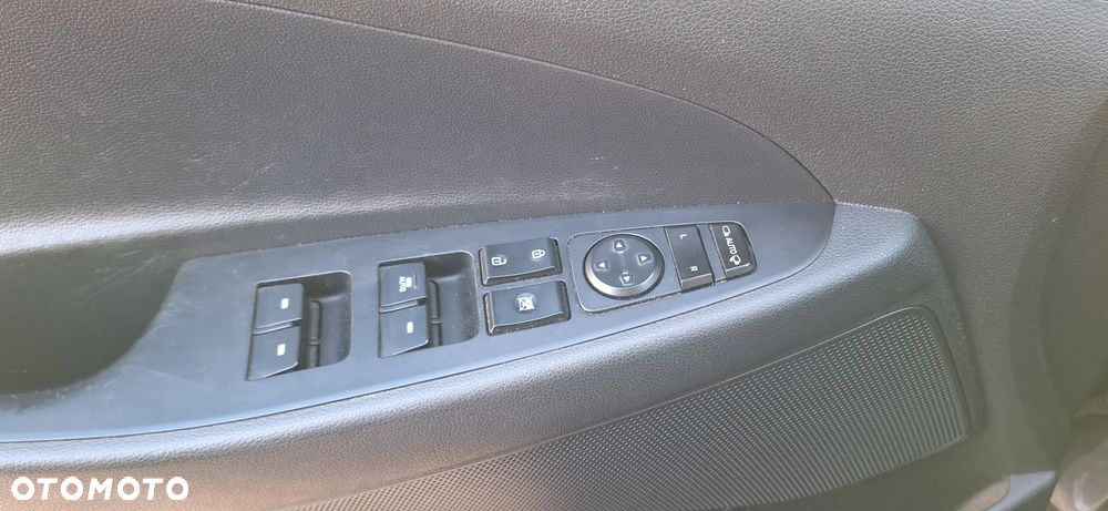 Hyundai Tucson 1.7 CRDI BlueDrive Comfort 2WD - 6