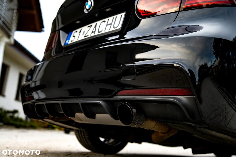 BMW Seria 3 335i xDrive - 15