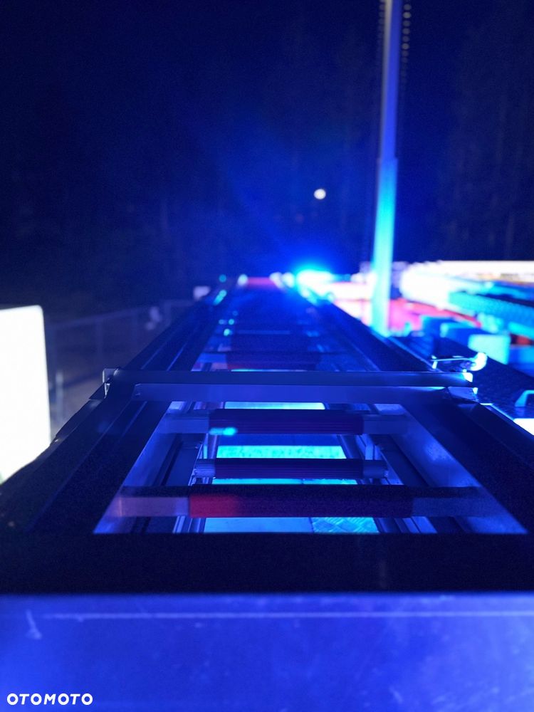 MAN Straż pożarna pojazd pożarniczy wóz strażacki MAN L80 GBA średni terenowy- uterenowiony 4x4 CNBOP 3000l wody wyciągarka mechaniczna reduktor blokady przedniego i tylnego mostu, maszt oświetleniowy - 24