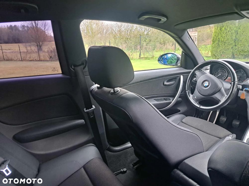 BMW Seria 1 118i - 22