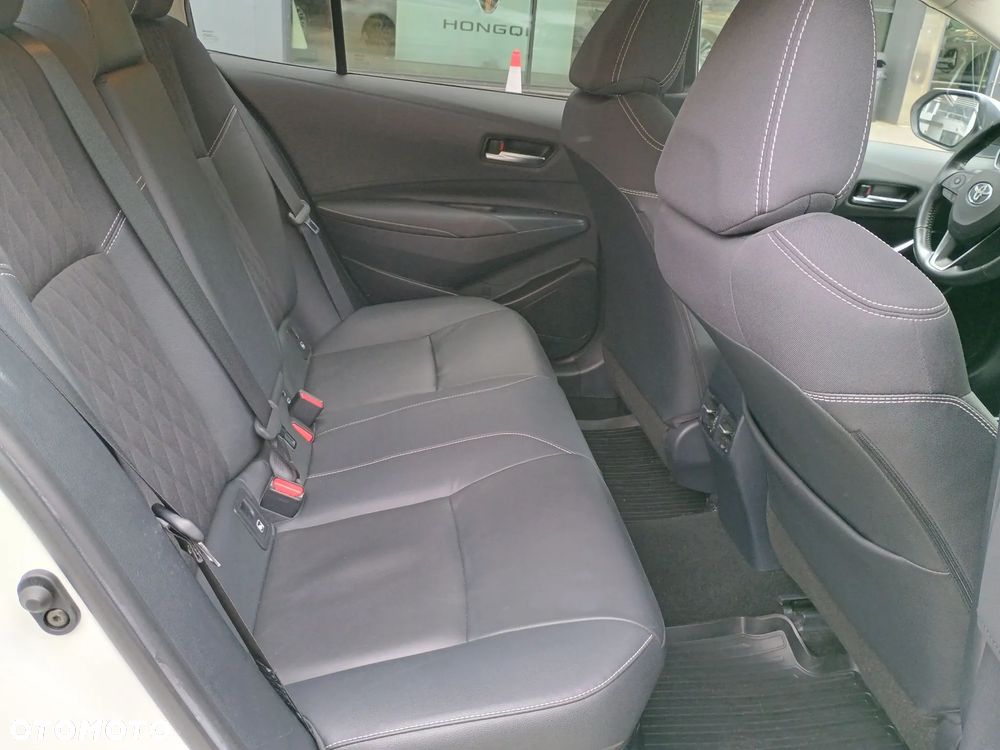 Toyota Corolla 1.8 Hybrid Executive - 14