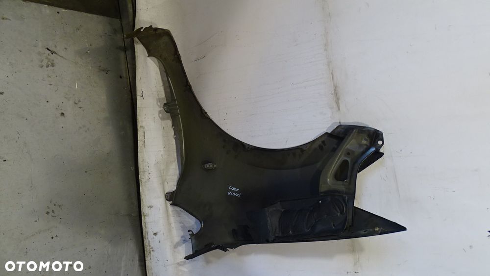 BŁOTNIK PRAWY PRZEDNI TOYOTA AURIS 2.0D4D - 9