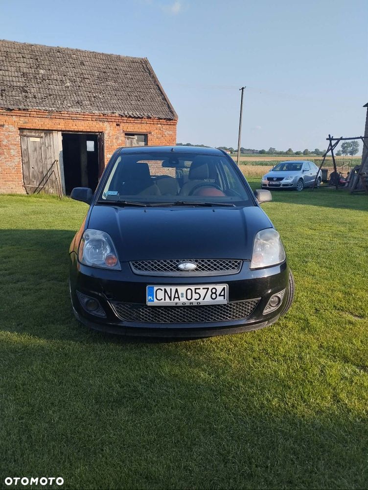 Ford Fiesta - 2