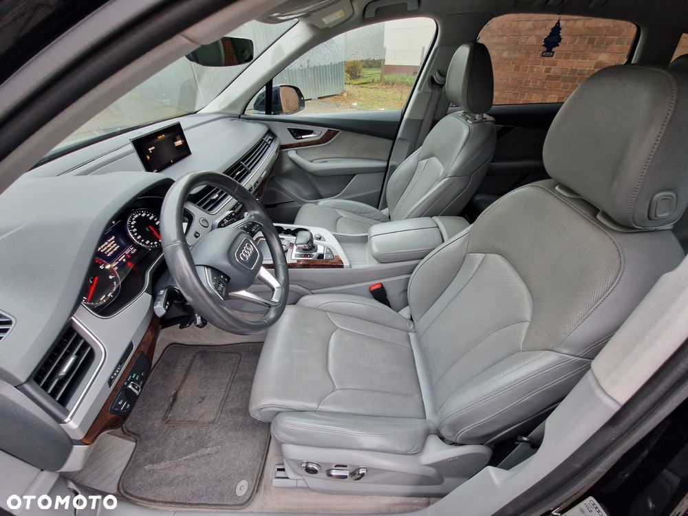 Audi Q7 - 21