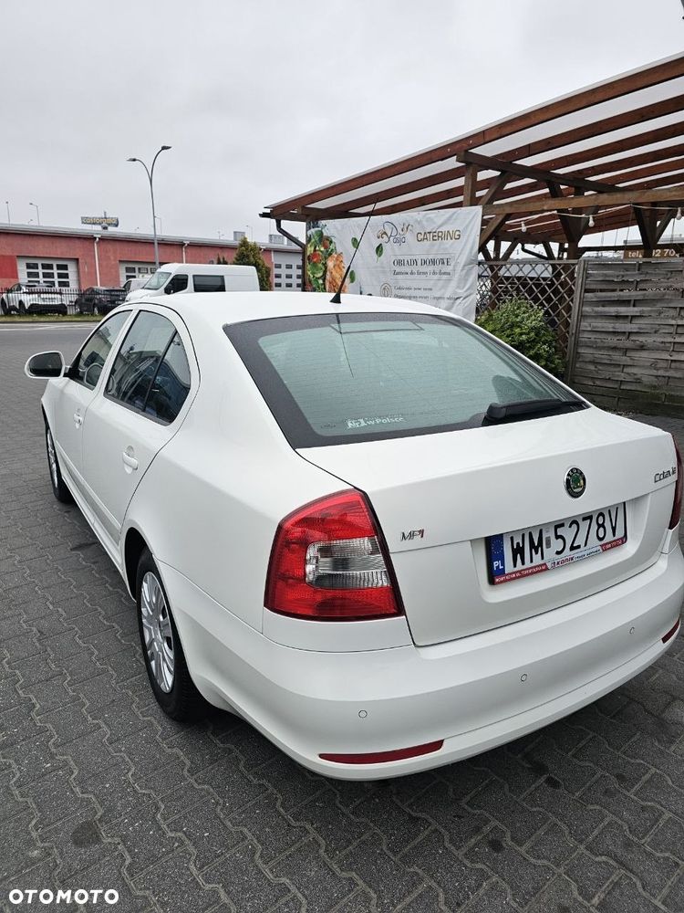 Skoda Octavia 1.6 Elegance EU5 - 6