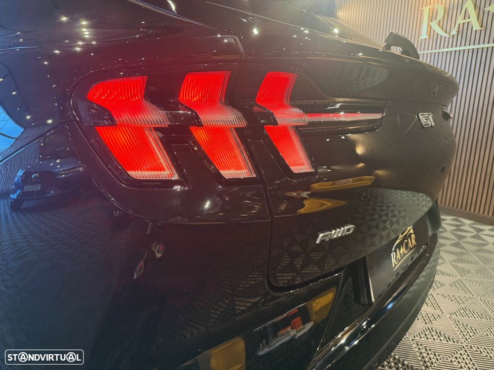 Ford Mustang Mach-E 98.7 kWh GT AWD - 17