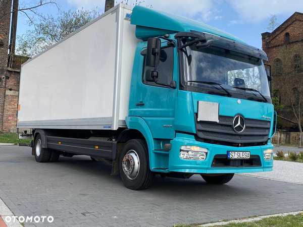 Mercedes-Benz Atego 1523