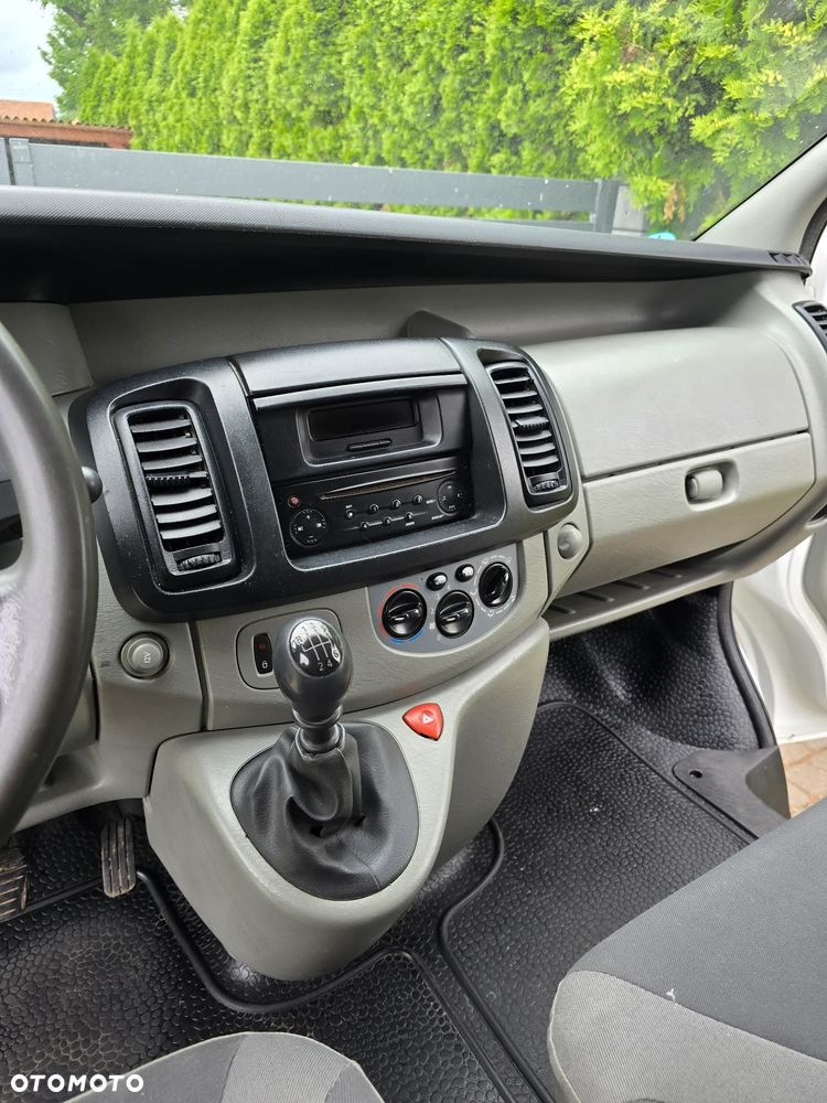 Renault Trafic - 10