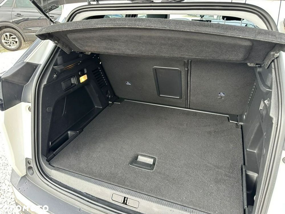 Peugeot 3008 1.5 BlueHDi Allure S&S - 20