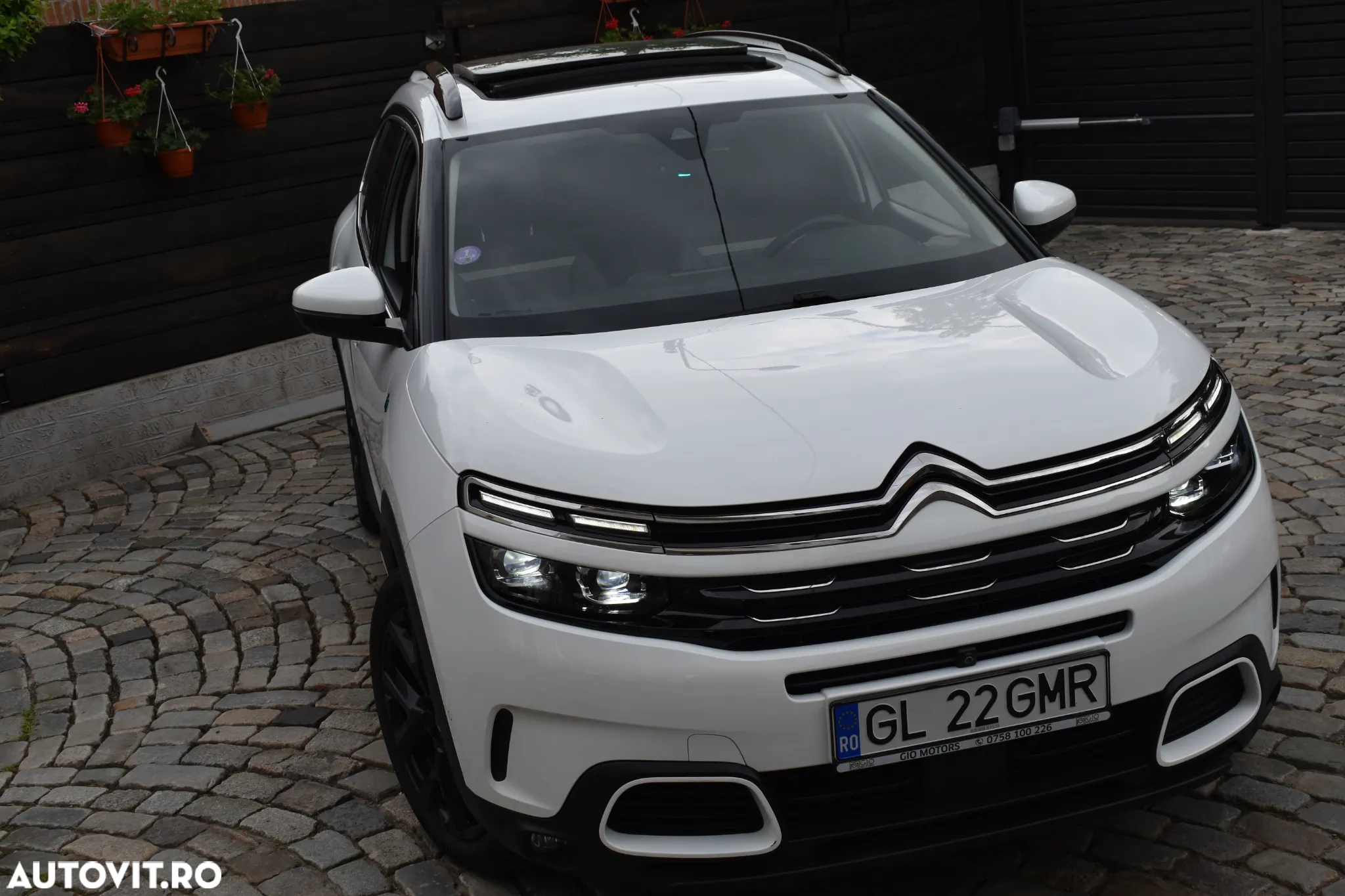 Citroën C5 Aircross Hybrid 225 e.EAT8 SHINE PACK - 3